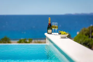 Contemporary Seaside Villa With Private Pool Primošten