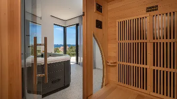 Contemporary Seaside Villa With Private Pool Primošten