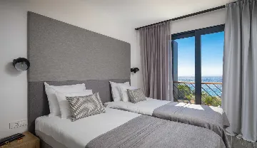 Contemporary Seaside Villa With Private Pool Primošten