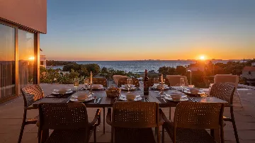 Contemporary Seaside Villa With Private Pool Primošten