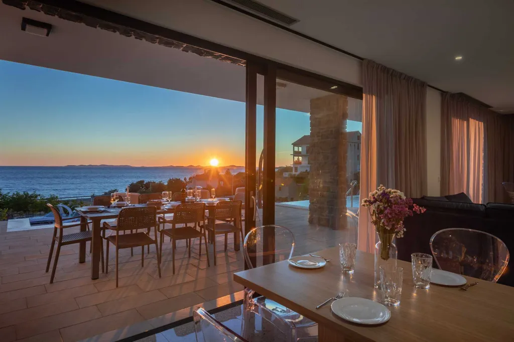 Contemporary Seaside Villa With Private Pool Primošten