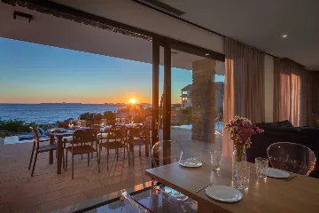 Contemporary Seaside Villa With Private Pool Primošten