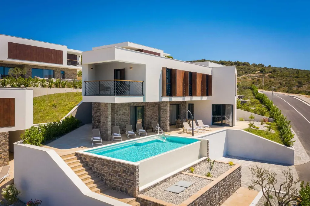 Contemporary Seaside Villa With Private Pool Primošten