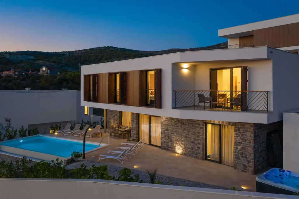 Modern Seaview Villa with Pool in Primošten