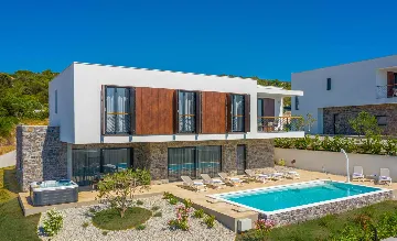 Modern Seaside Villa with Pool in Primošten