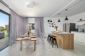 Modern Seaside Villa with Pool in Primošten