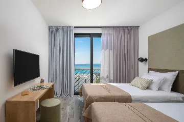 Modern Seaside Villa with Pool in Primošten