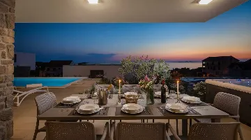 Modern Seaside Villa with Pool in Primošten