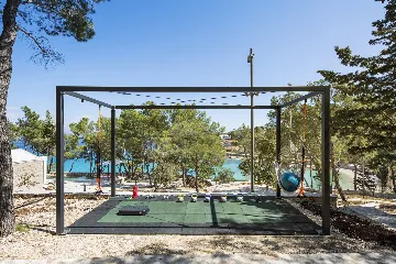 Seaside Retreat Villa with Pool in Sutivan