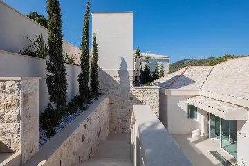 Coastal Villa with Private Pool in Selca