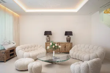 Coastal Villa with Private Pool in Selca