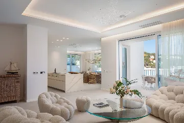 Coastal Villa with Private Pool in Selca