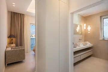 Coastal Villa with Private Pool in Selca