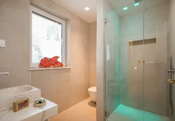 Coastal Villa with Private Pool in Selca