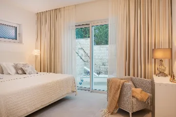 Coastal Villa with Private Pool in Selca