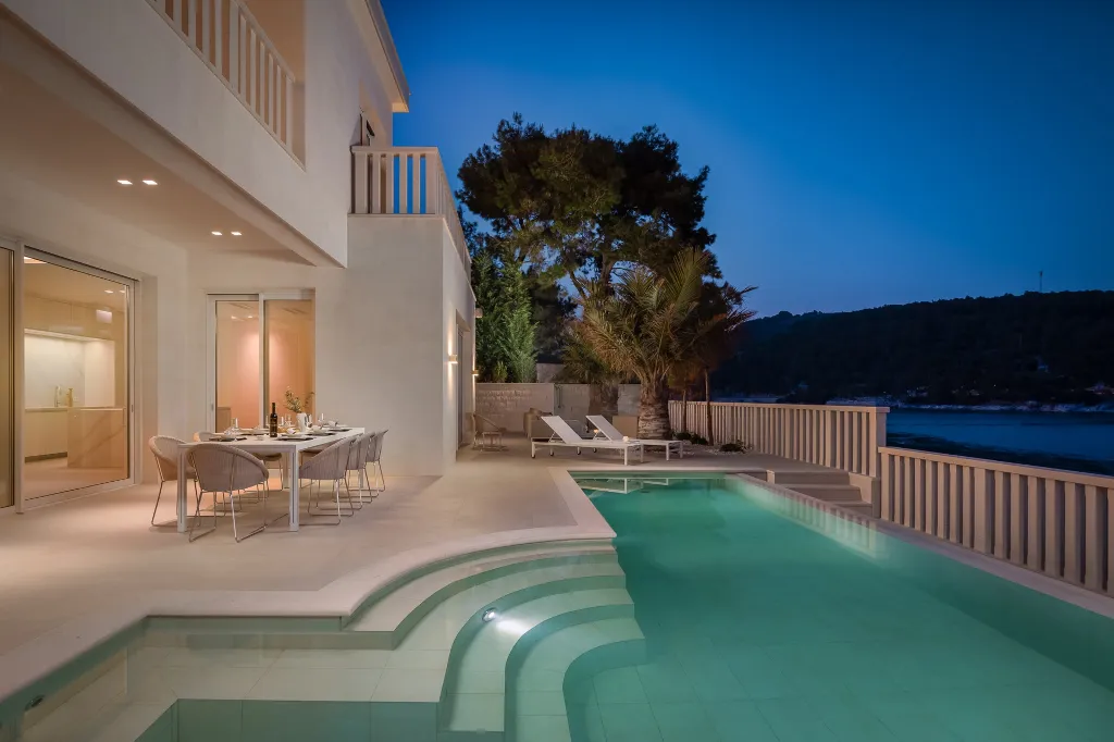 Coastal Villa with Private Pool in Selca