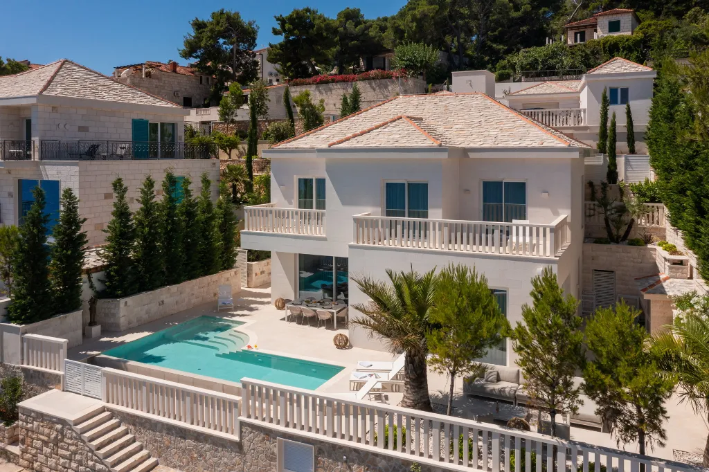 Coastal Villa with Private Pool in Selca