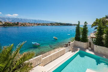 Coastal Villa with Private Pool in Selca