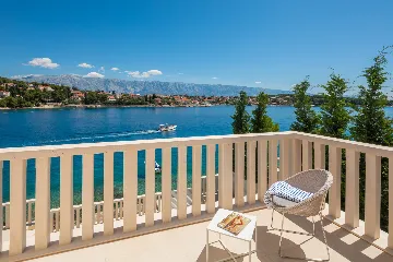 Coastal Villa with Private Pool in Selca