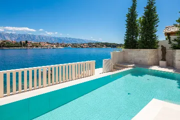 Coastal Villa with Private Pool in Selca