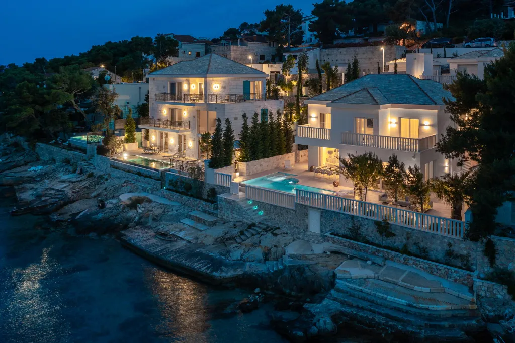 Coastal Villa with Private Pool in Selca