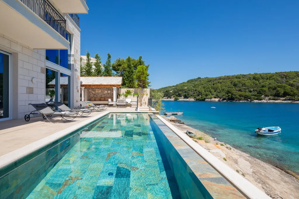 Seaside Pool Villa Retreat Selca