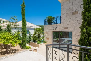 Seaside Pool Villa Retreat Selca