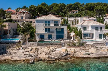 Seaside Pool Villa Retreat Selca