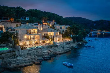 Seaside Pool Villa Retreat Selca