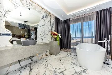 Contemporary Villa Retreat with Infinity Pool Makarska