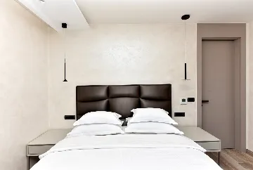 Contemporary Villa Retreat with Infinity Pool Makarska