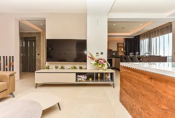 Contemporary Villa Retreat with Infinity Pool Makarska