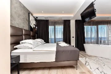 Contemporary Villa Retreat with Infinity Pool Makarska