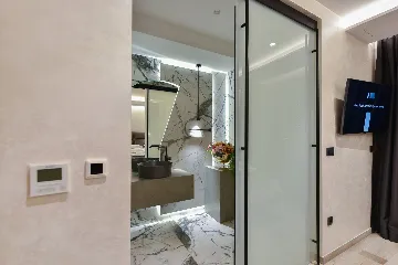 Contemporary Villa Retreat with Infinity Pool Makarska