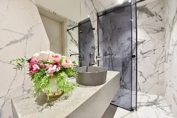 Contemporary Villa Retreat with Infinity Pool Makarska