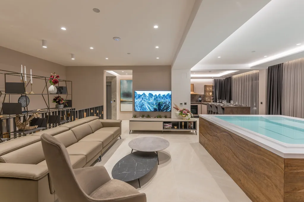 Contemporary Villa Retreat with Infinity Pool Makarska
