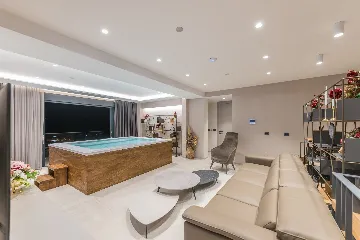 Contemporary Villa Retreat with Infinity Pool Makarska