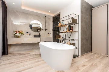 Contemporary Villa with Infinity Pool in Makarska