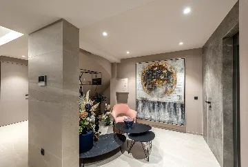 Contemporary Villa with Infinity Pool in Makarska