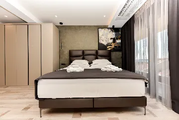 Contemporary Villa with Heated Pool Makarska