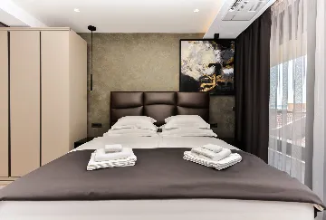 Contemporary Villa with Heated Pool Makarska