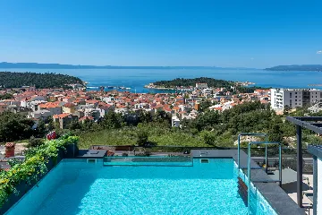 Contemporary Villa with Heated Pool Makarska