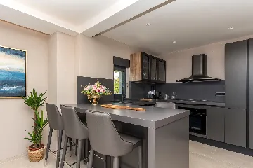 Contemporary Villa with Heated Pool Makarska