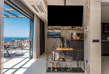 Contemporary Villa with Heated Pool Makarska