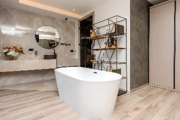 Contemporary Villa with Heated Pool Makarska