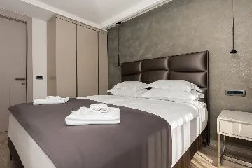 Contemporary Villa with Heated Pool Makarska