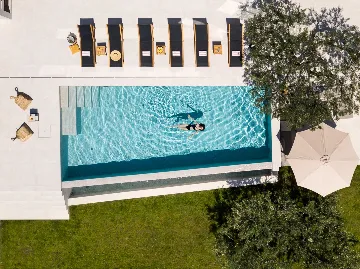 Modern Seaside Villa with Pool in Orašac