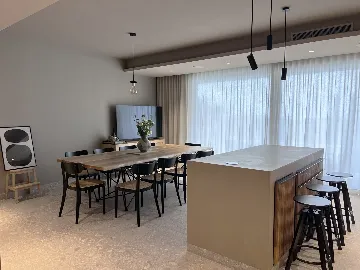 Modern Seaside Villa with Pool in Orašac