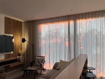 Modern Seaside Villa with Pool in Orašac