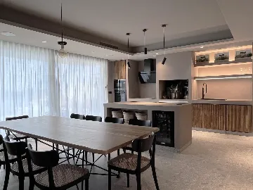 Modern Seaside Villa with Pool in Orašac